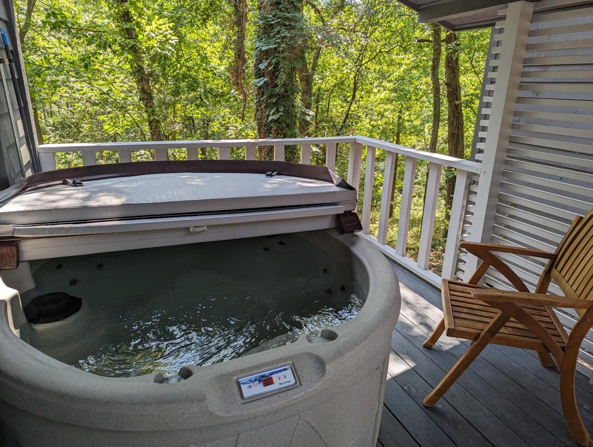 Adventure Cabin 5 - King W Private Hot Tub Villa Eureka Springs Exterior foto